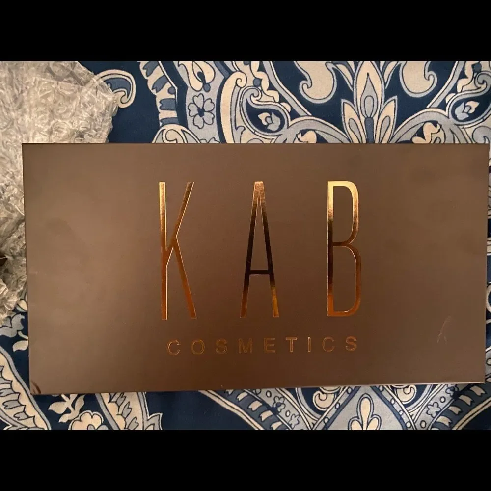 Kab Cosmetics Contour Palette Volume 2